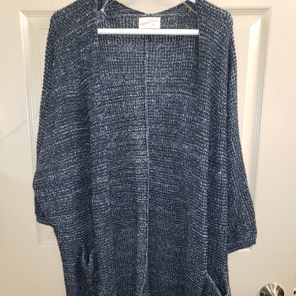 Knitted blue cardigan - Picture 1 of 3